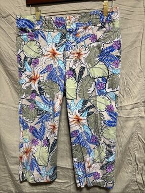 White Stag Floral Crop Pants in Green and Orange